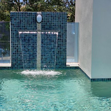 Koola Beach Apartments Bargara Kültér fotó