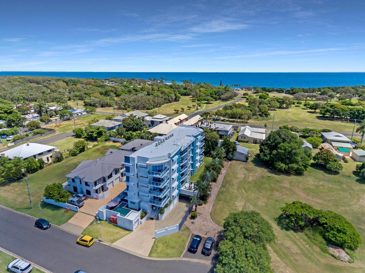 Koola Beach Apartments Bargara Kültér fotó