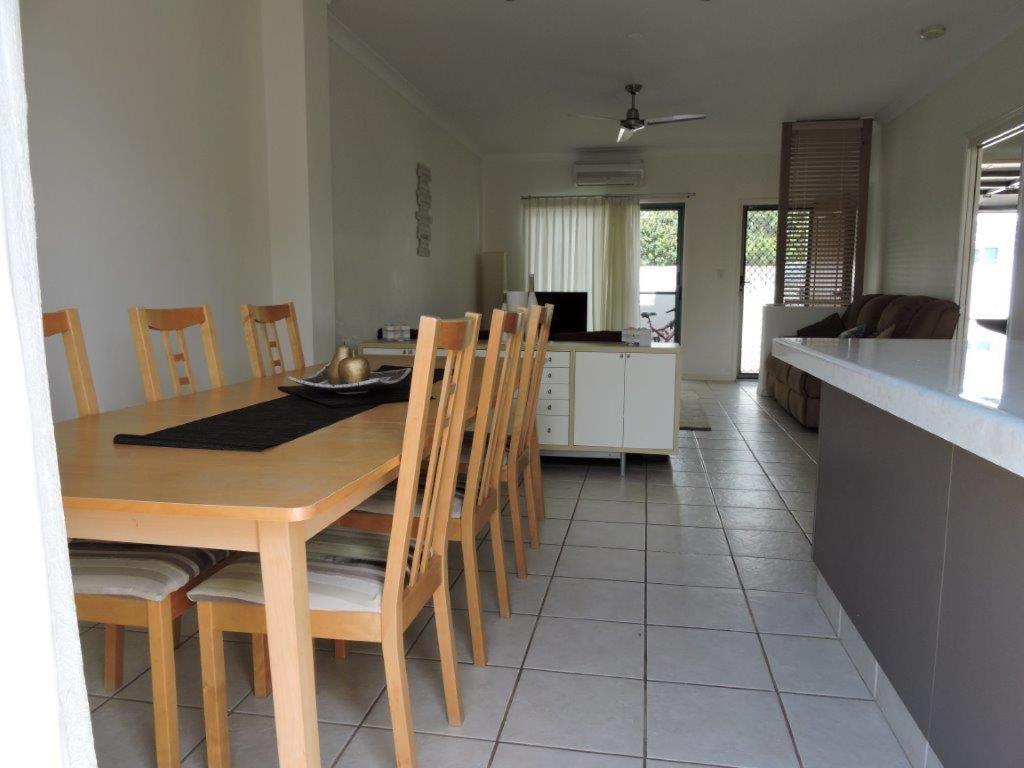 Koola Beach Apartments Bargara Kültér fotó