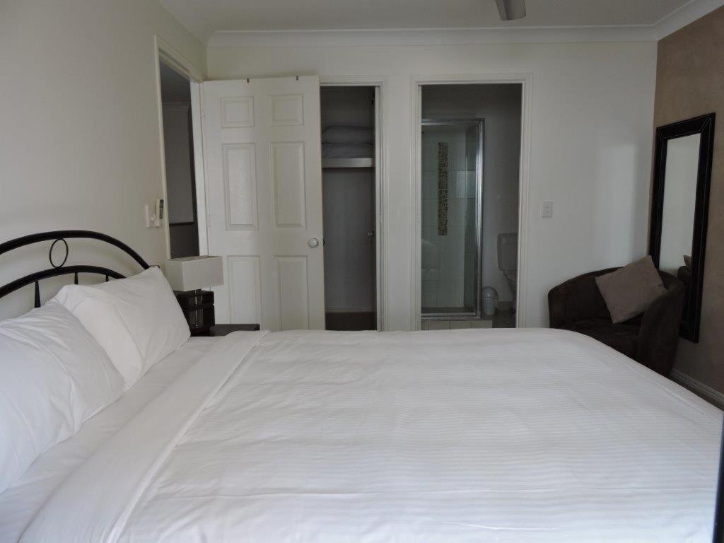 Koola Beach Apartments Bargara Kültér fotó