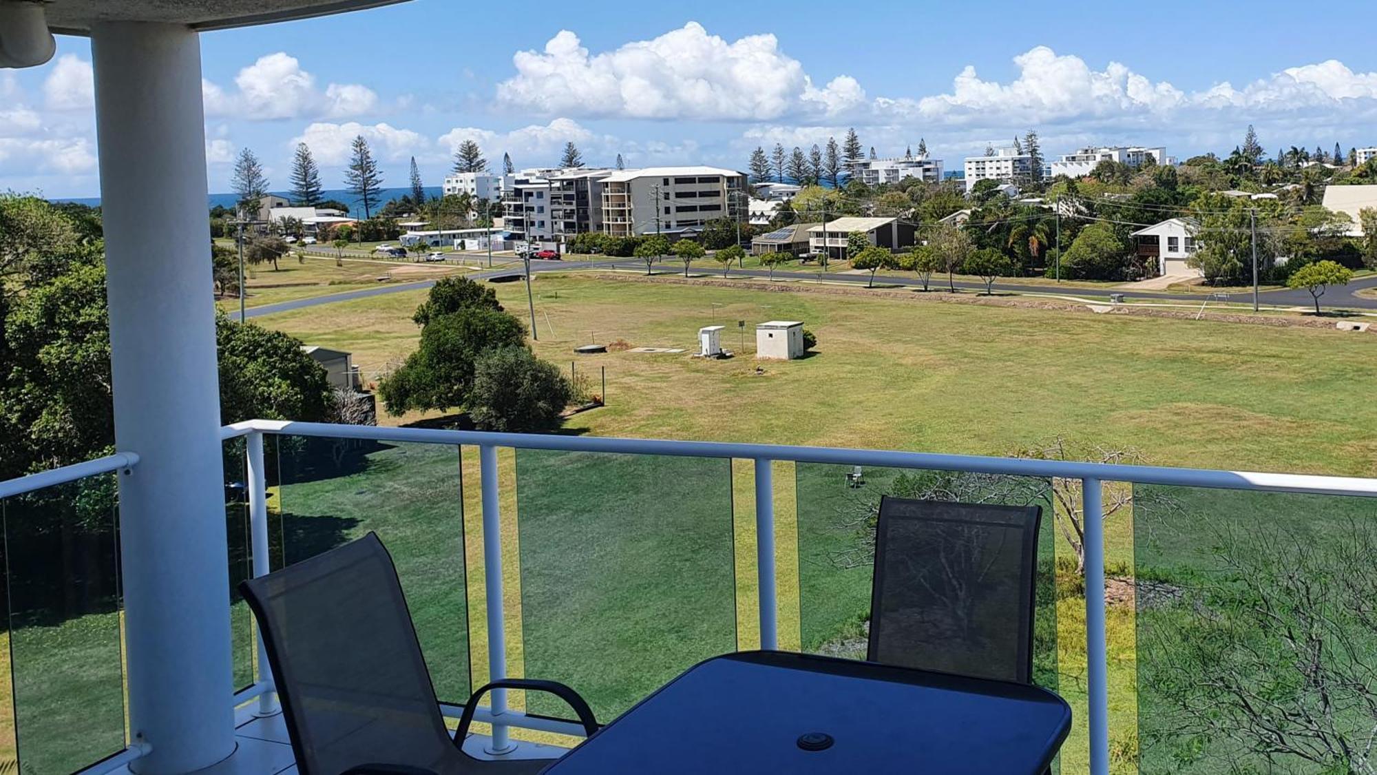 Koola Beach Apartments Bargara Kültér fotó