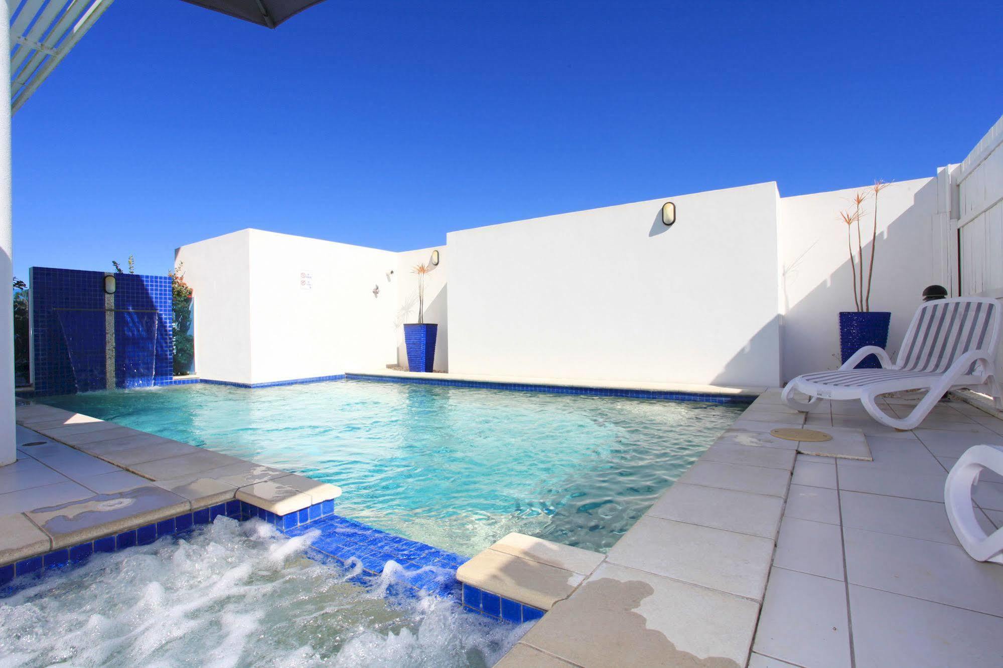Koola Beach Apartments Bargara Kültér fotó