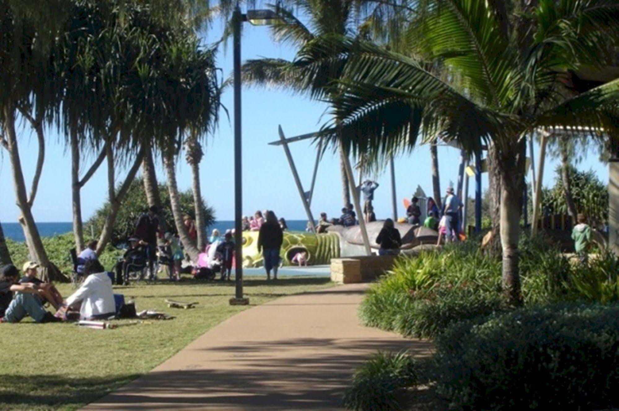 Koola Beach Apartments Bargara Kültér fotó